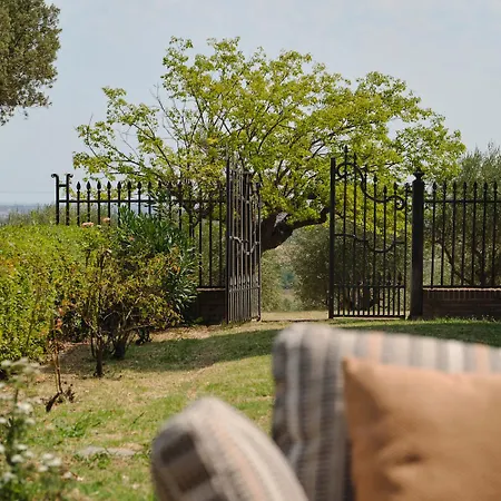 Castello Di Ribano Le Dimore